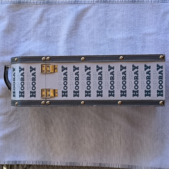 Elements Decorative Canvas Wine Gift Box - Picture 2 of 5